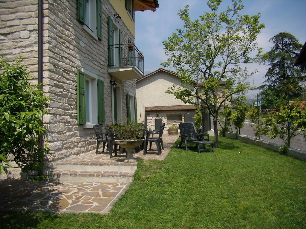 Casavarone Riva del Garda Szoba fotó